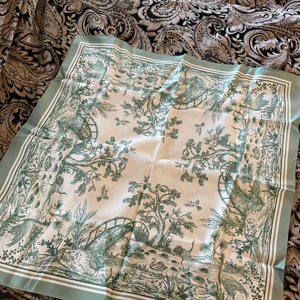 Wensli Women’s Silk Scarf